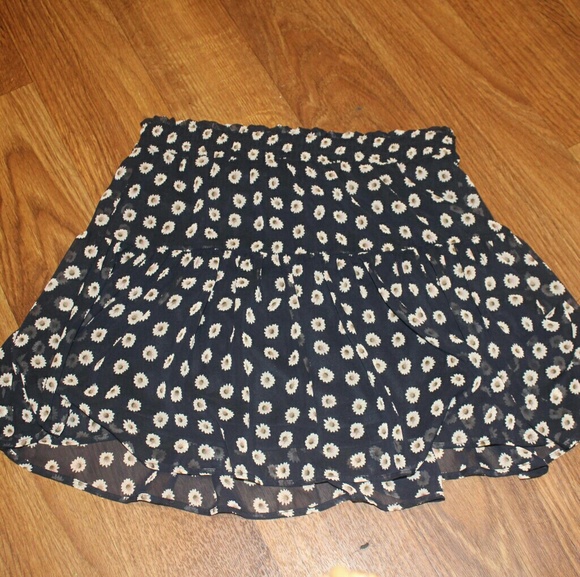 B Jewel Floral Print Skirt Large - Picture 6 of 6